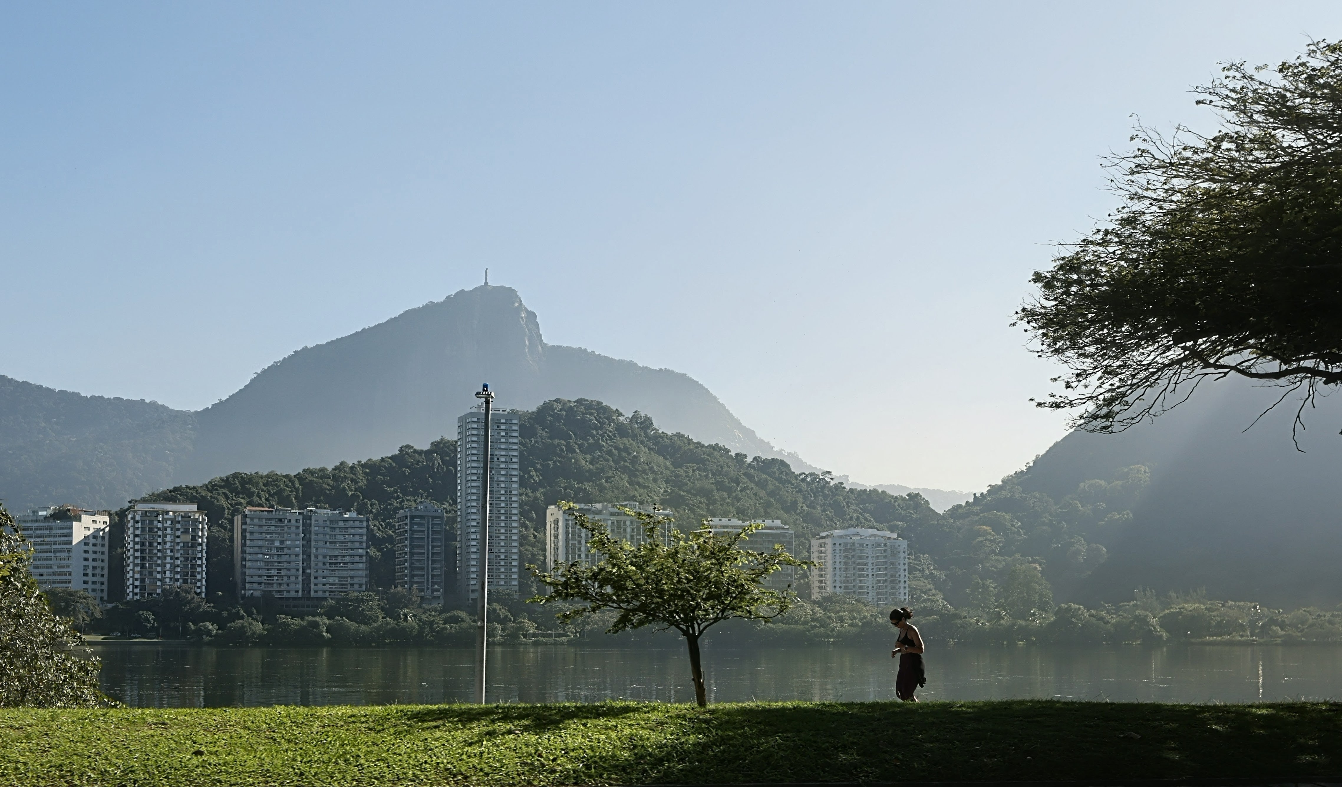 Sol brilha no Rio após dias de chuva e ventos fortes