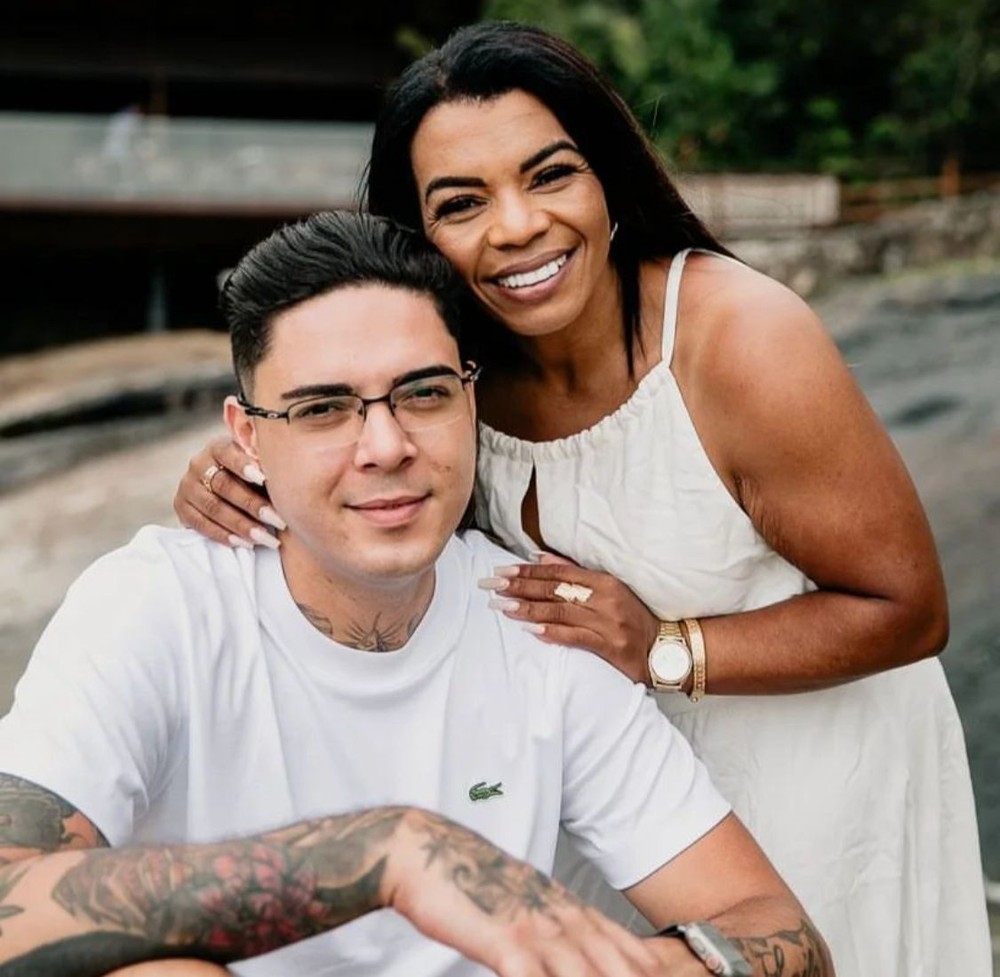 Mãe de MC Kevin mostra lua de mel em Noronha e se declara ao marido,11 ...