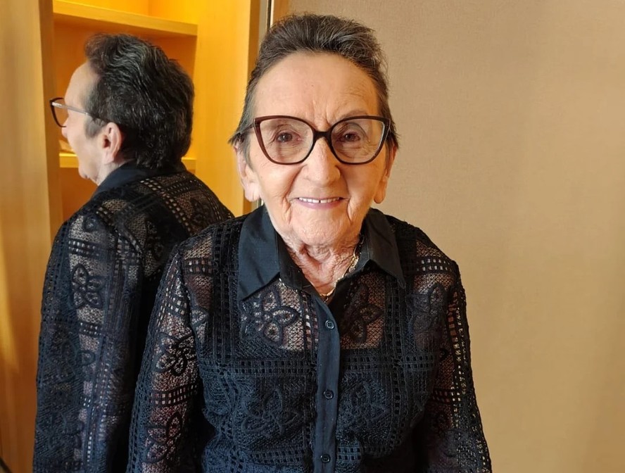 A artesã potiguar Tânia Maria é destaque no filme 'O agente secreto'