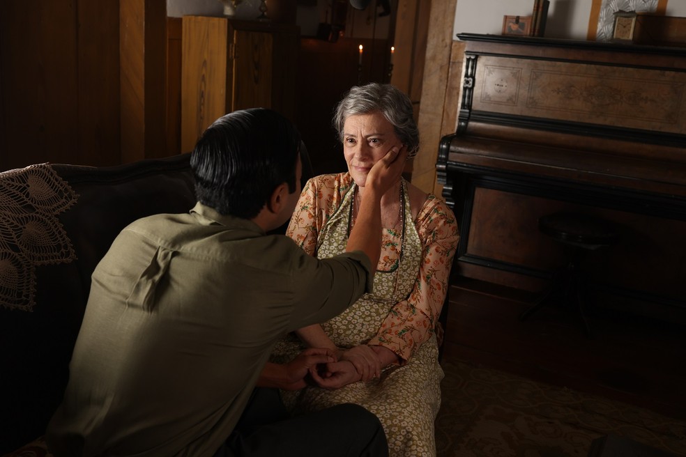 Elizabeth Savalla e Mauro Sousa em "Mauricio de Sousa - O filme" — Foto: Vantoen Pereira Jr./Divulgação