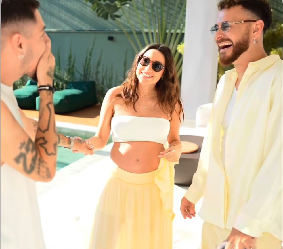 Fred Bruno no Chá Revelação com Indi Lunar — Foto: Reprodução/Instagram