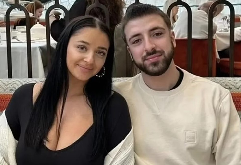 Louise Hunt e Kyle Clifford: t&eacute;rmino turbulento &mdash; Foto: Reprodu&ccedil;&atilde;o