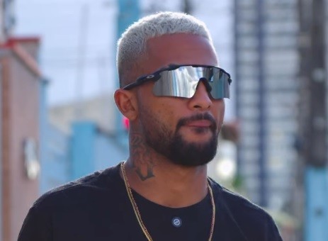 Xanddy, Péricles e mais famosos lamentam a morte do cantor baiano Zau O Pássaro