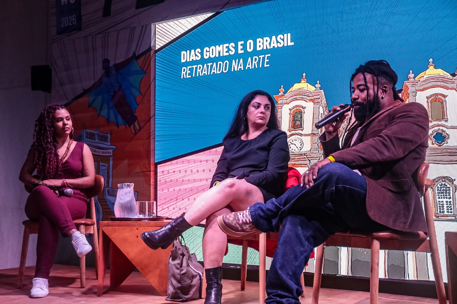 Autor de clássicos da teledramaturgia é lembrado em debate em 'Sucupira'