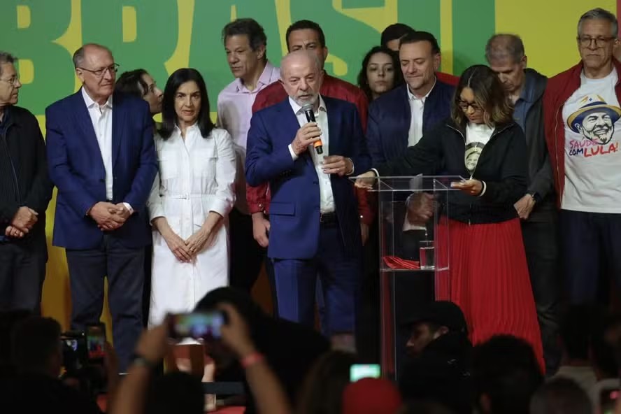 'Inesperado', diz Lula sobre resultado do primeiro turno da eleição para presidente
