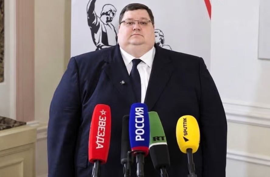 Autoridade Russa Vira Meme Putin N o Vai Conseguir Jog lo Pela Janela 