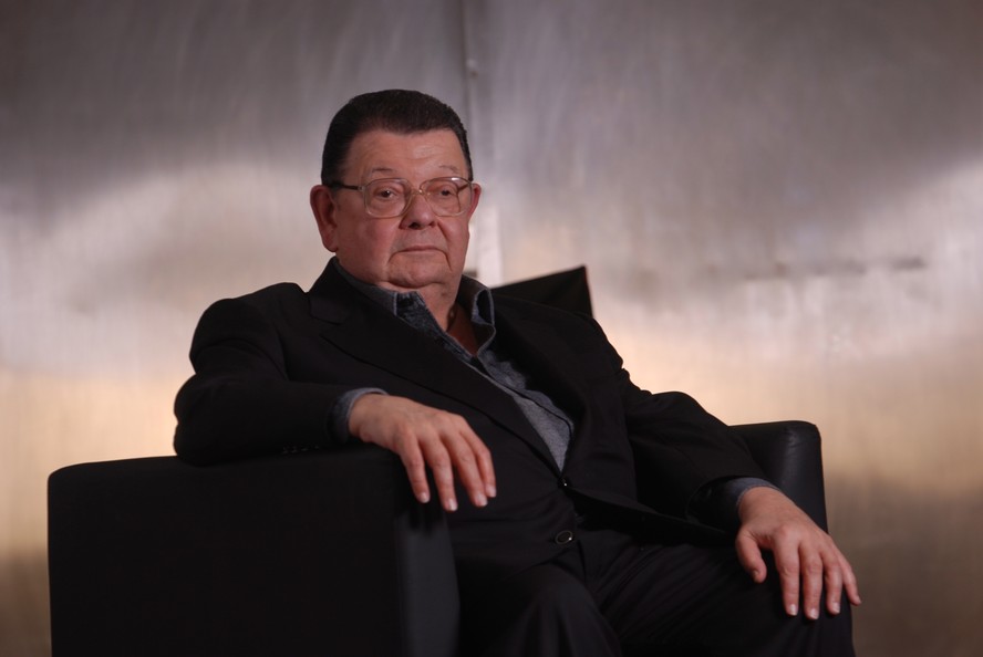 Delfim Netto participou no Pal&aacute;cio das Laranjeiras, no Rio, da reuni&atilde;o do Conselho de Seguran&ccedil;a Nacional, convocada por Costa e Silva, na qual foi aprovado o Ato Institucional n&ordm; 5 (AI-5)