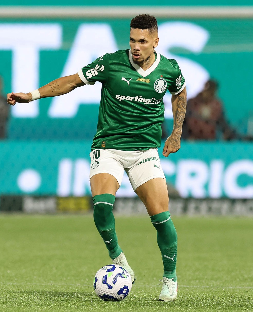 Paulinho estreou pelo Palmeiras em abril — Foto: Cesar Greco/Palmeiras