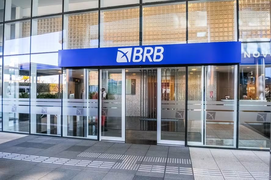MP faz buscas no BRB, em secretaria do governo do DF e no PicPay em operação que apura descontos irregulares nos salários de servidores