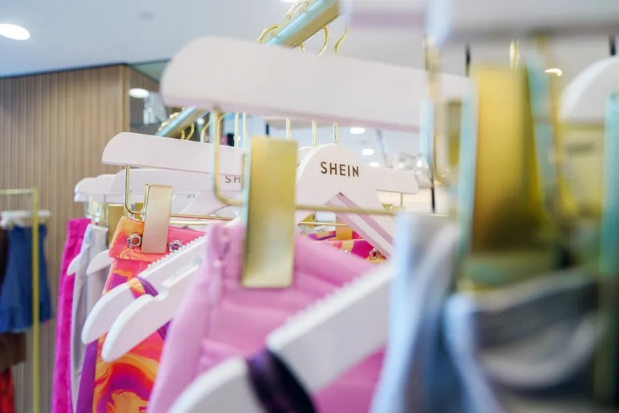 Varejista chinesa Shein iniciará produção de vestuário no Brasil