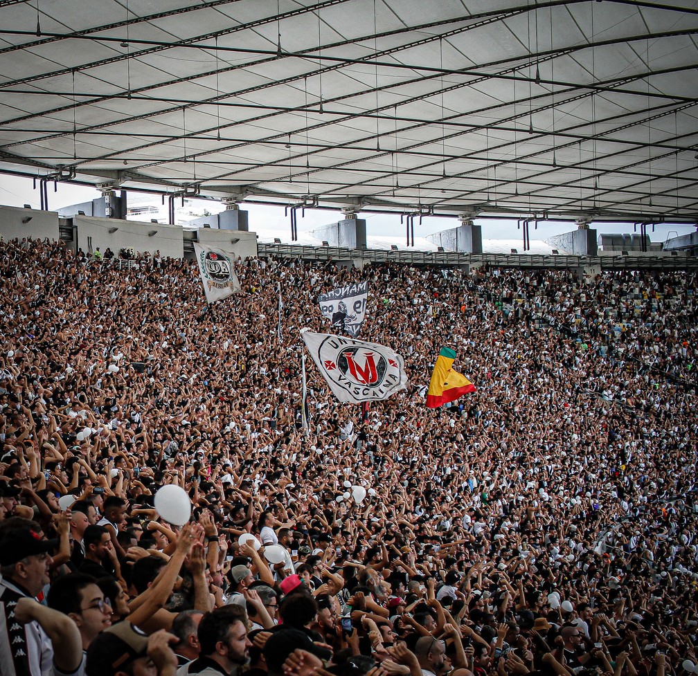 Torcida lotou o Maracanã contra o Atlético-MG — Foto: Daniel Ramalho/Vasco