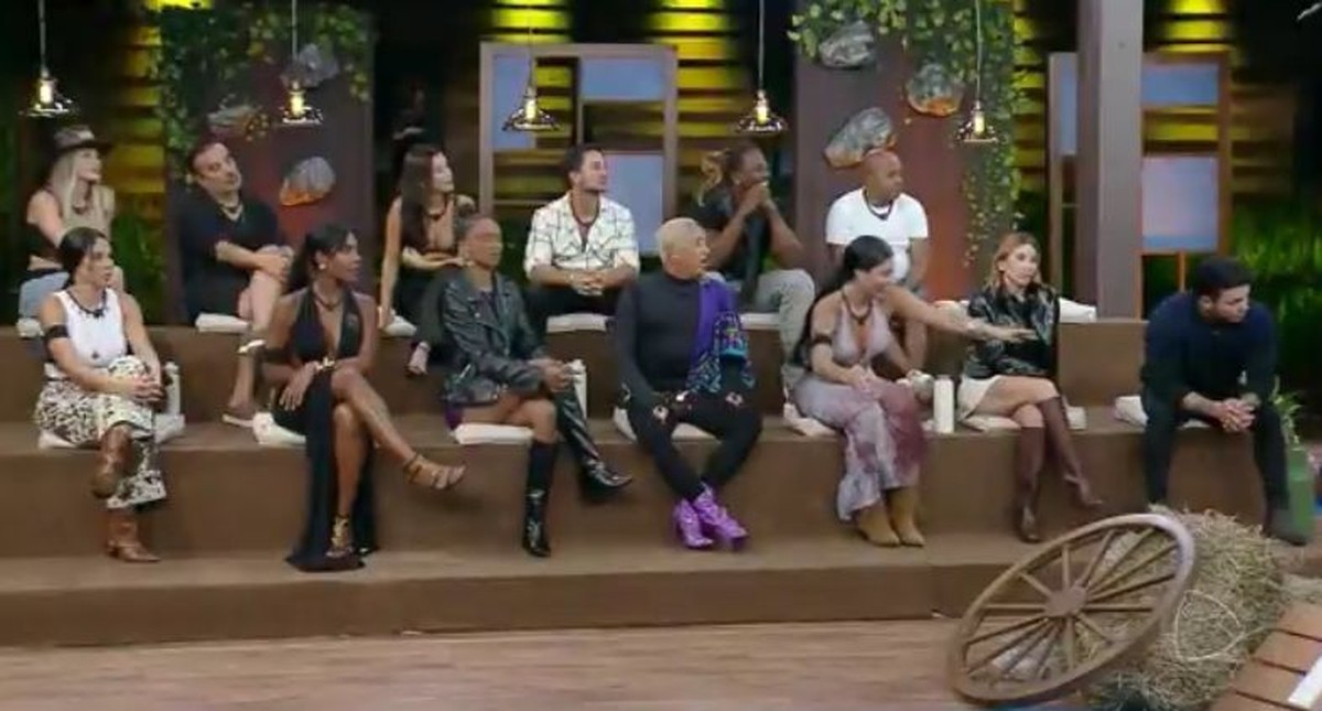Quem vai ganhar 'A fazenda 17'? Vote na enquete e escolha seu peão favorito
