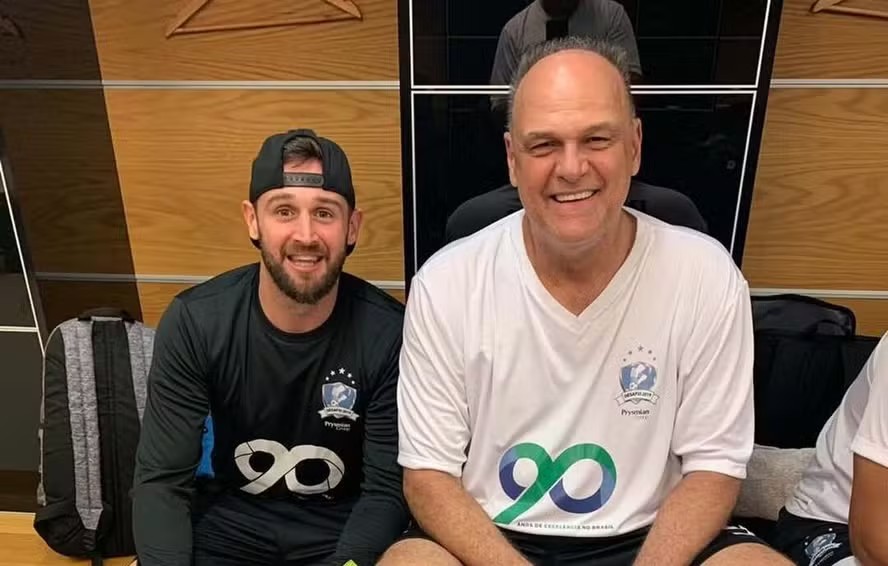 Felipe e o pai Oscar Schmidt