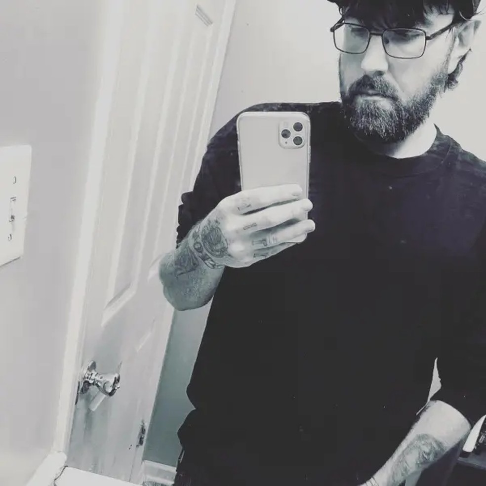Michael Phillips tem 'o menor pênis do mundo' — Foto: Reprodução/Instagram