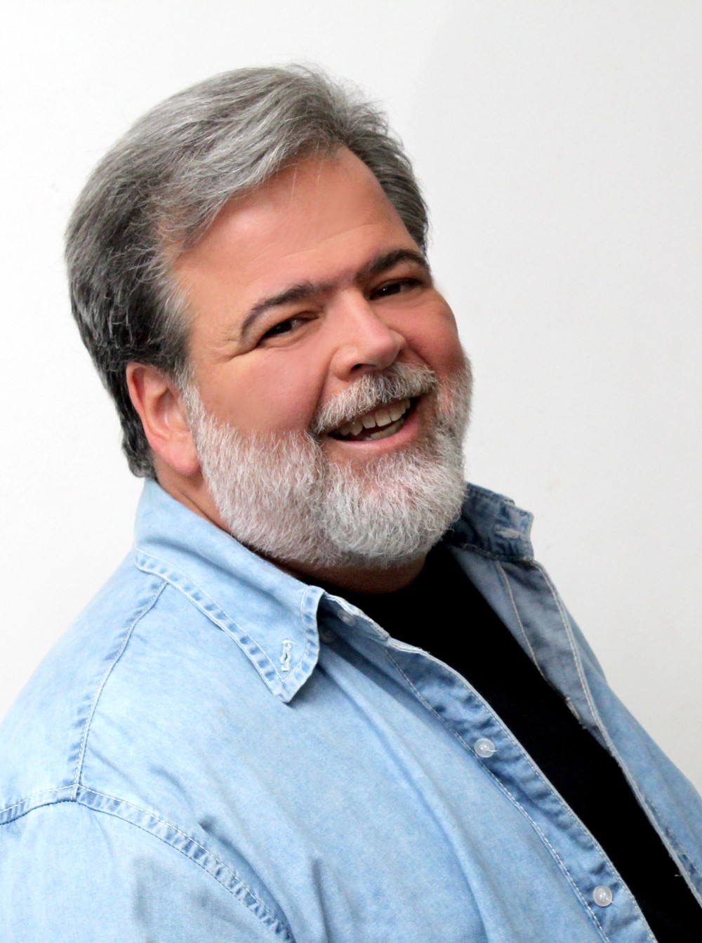 Aos 59 anos, ator de novelas pede ajuda na web após internação ...