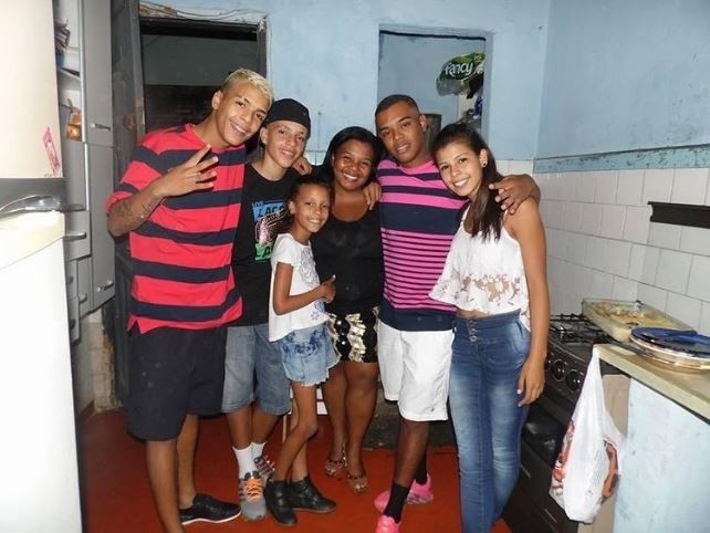 Mãe de MC Kevin mostra lua de mel em Noronha e se declara ao marido,11 ...