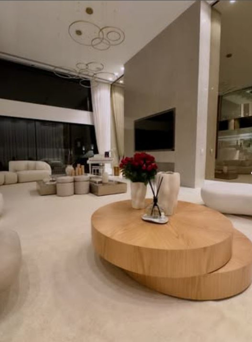 Veja fotos da mansão de Jorginho, do Flamengo — Foto: Reprodução/Instagram