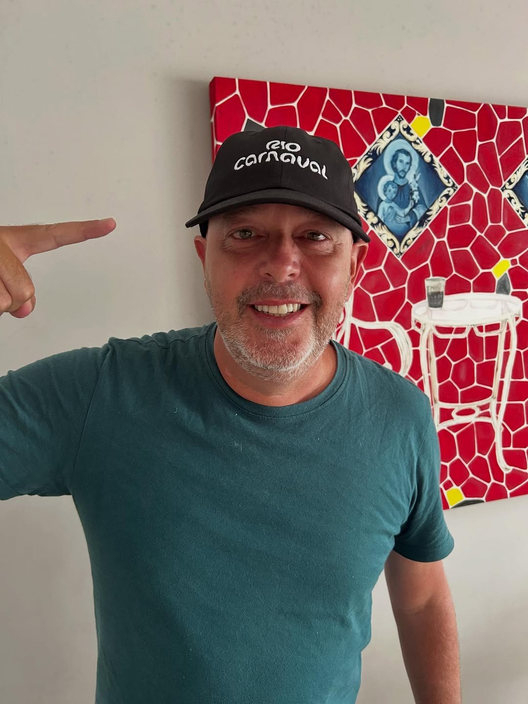 Alex Escobar faz 52 anos e, em recuperação após tumor, volta ao ...