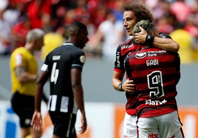 FLAMENGO INTENSIFICA BUSCA POR NOVOS JOGADORES PROBLEMAS ENTRE GABIGOL E  DAVID LUIZ? ATACANTE SAINDO 