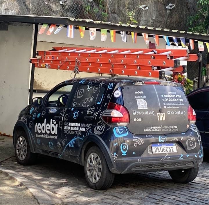Seis pessoas são presas, suspeitas de impor monopólio ilegal de internet ligado ao Comando Vermelho em Vila Isabel