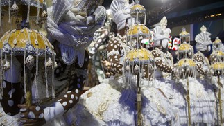 Desfile da Imperatriz Leopoldinense — Foto: Domingos Peixoto / Agência O Globo