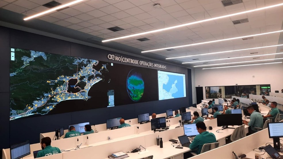 Centro de Operações Integradas (COI) da Águas do Rio permite monitoramento em tempo real das operações. Rio é o estado com o segundo menor indicador de perdas de água do país — Foto: Divulgação/Águas do Rio