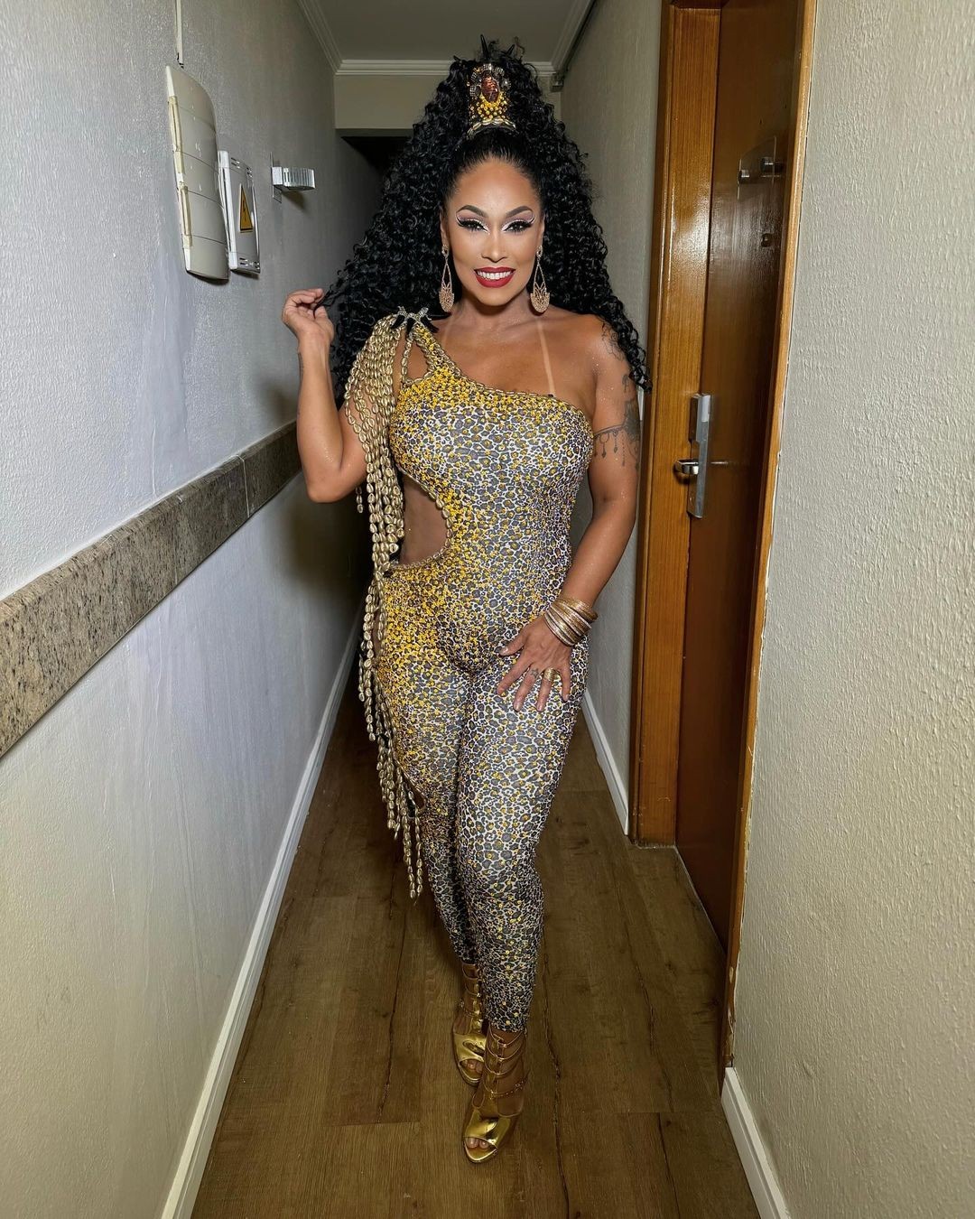 Rosiane Pinheiro agita a web com foto nua aos 49 anos: Orgulho das 