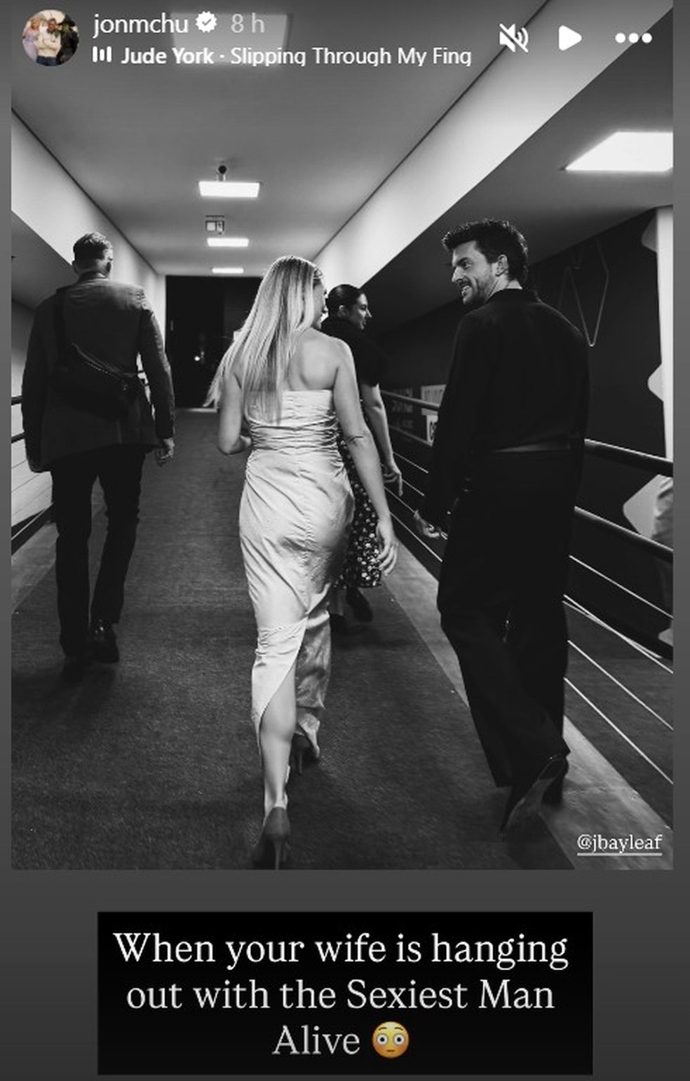 Diretor de 'Wicked parte 2' mostra mulher e ator no Brasil — Foto: Reprodução/Instagram