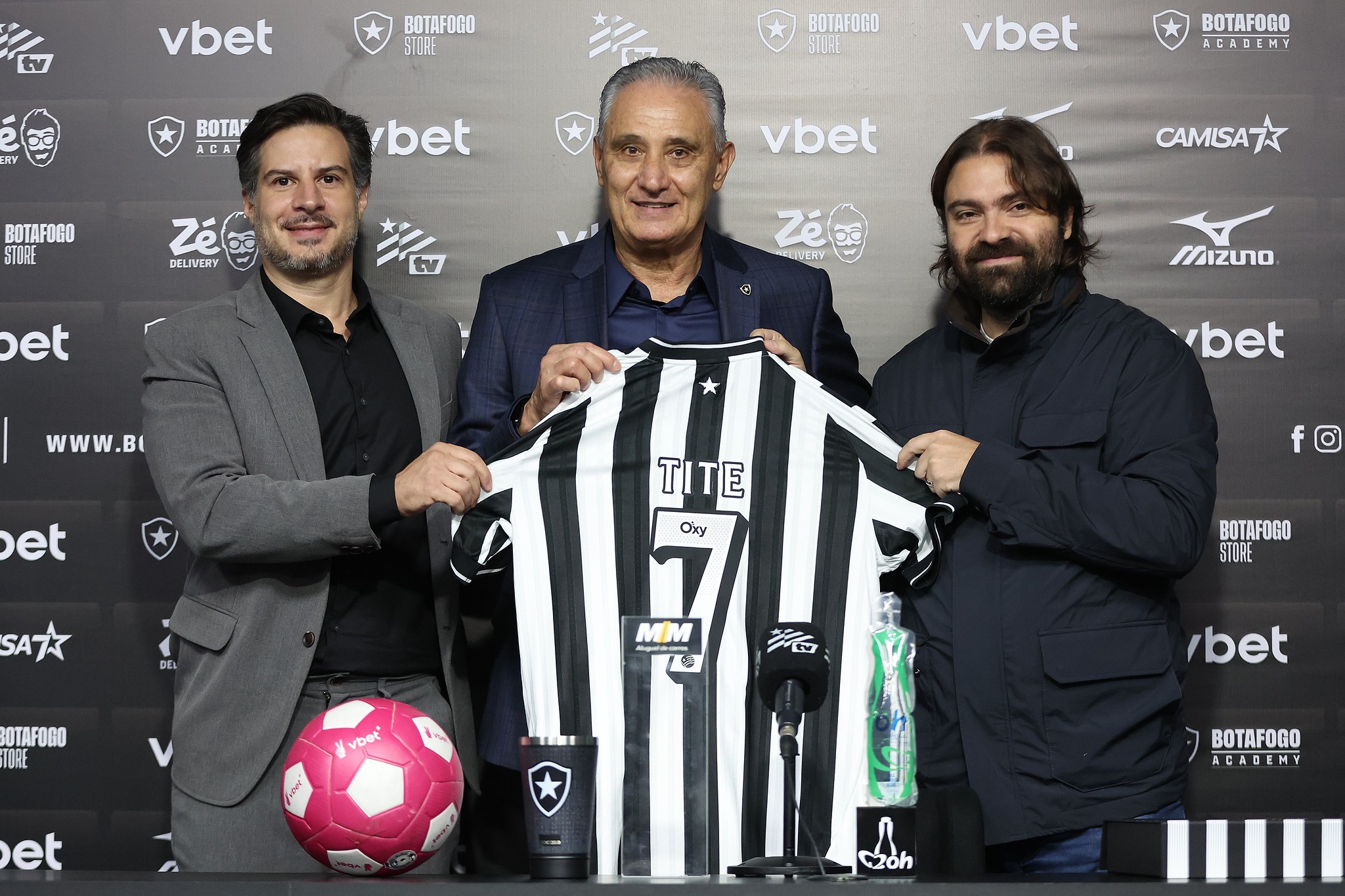 Tite diz que projeto a longo prazo o fez aceitar oferta do Botafogo: 'Como imagino e entendo o futebol'