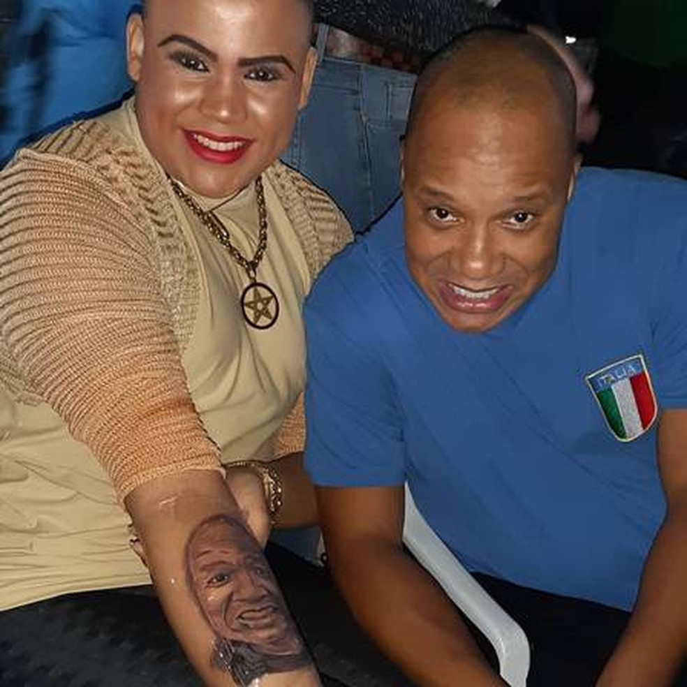 MC Maylon fez tatoo em homanagem a Anderson Leonardo enquanto eles tiveram um romance — Foto: Instagram