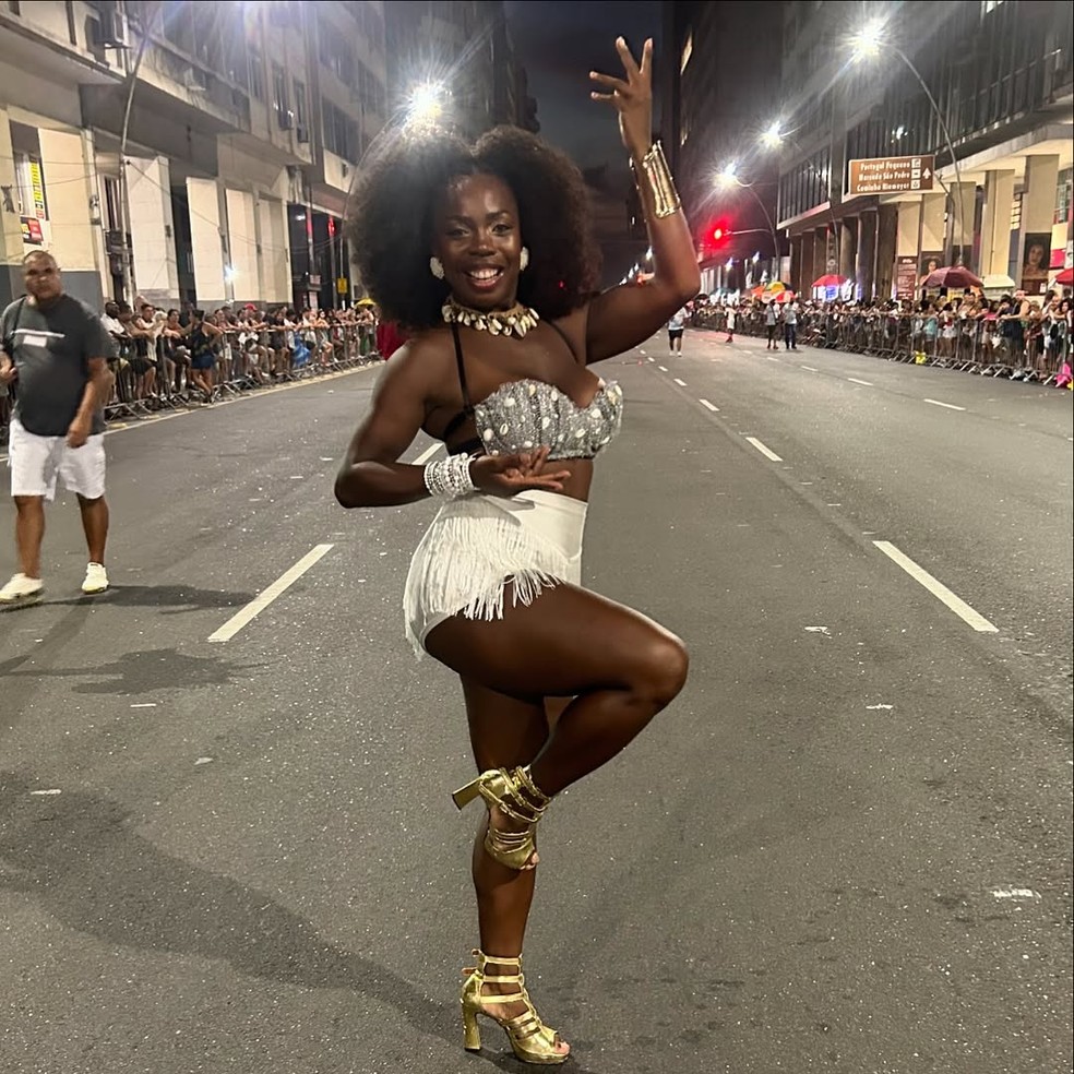 Egili Oliveira, atriz e professora de samba &mdash; Foto: Reprodu&ccedil;&atilde;o/Instagram