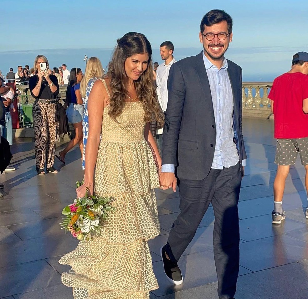 Nison Klava se casou com jornalista no Cristo Rendentor — Foto: Reprodução/Instagram