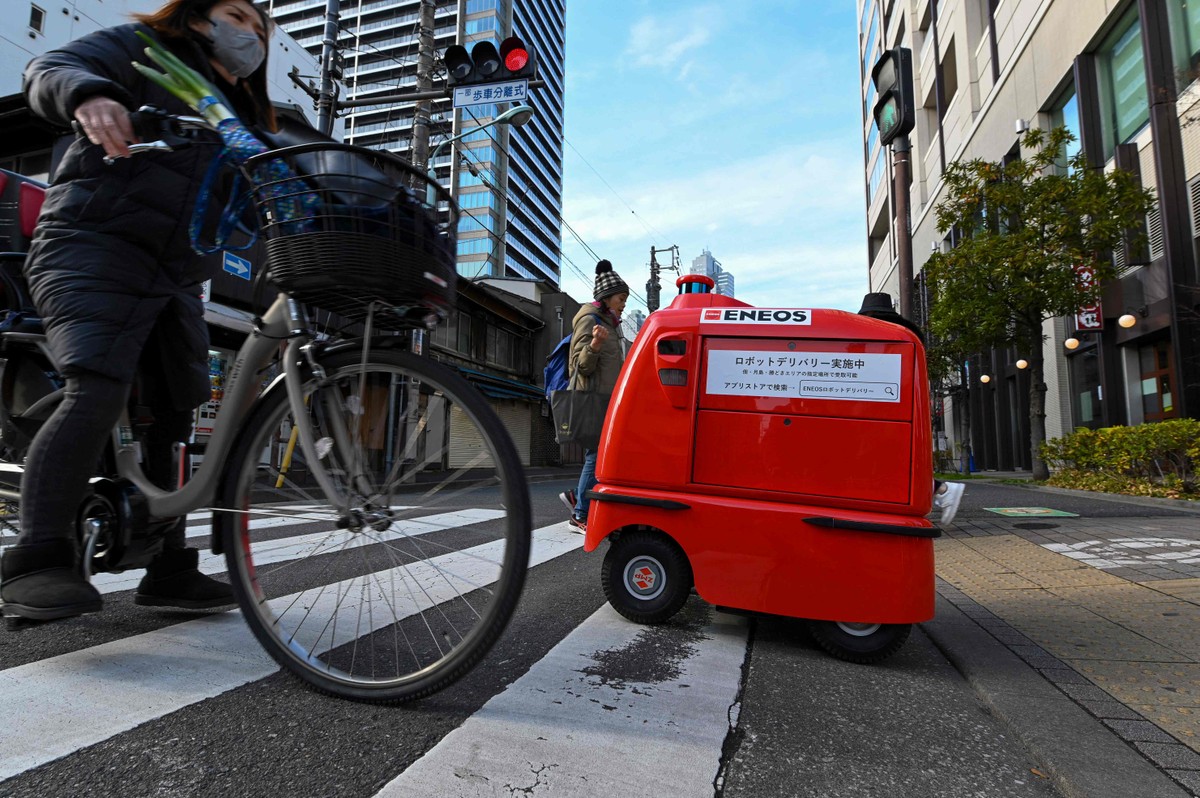 日本、労働力不足解消のため「謙虚で親切」な配達ロボットを発売 | テクノロジー