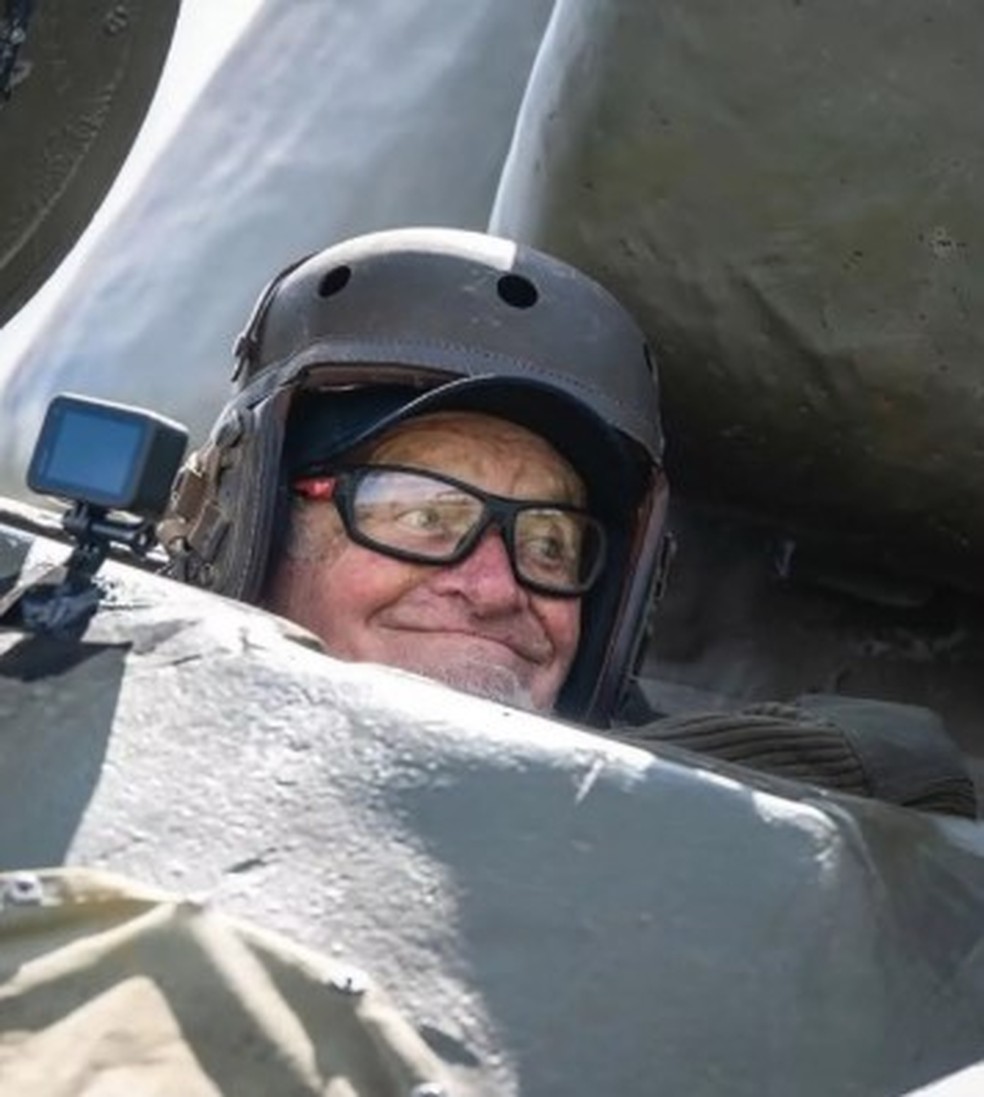 Ken Turner, de 98 anos, é veterano britânico da Segunda Guerra Mundial — Foto: Reprodução/Instagram