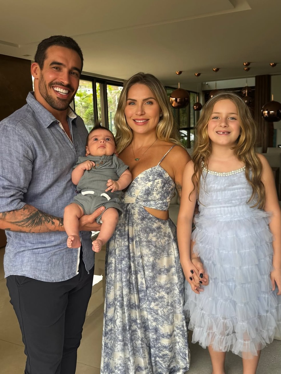 A ex-BBB Renata Dávila é casada com empresário e tem dois filhos — Foto: Reprodução/Instagram