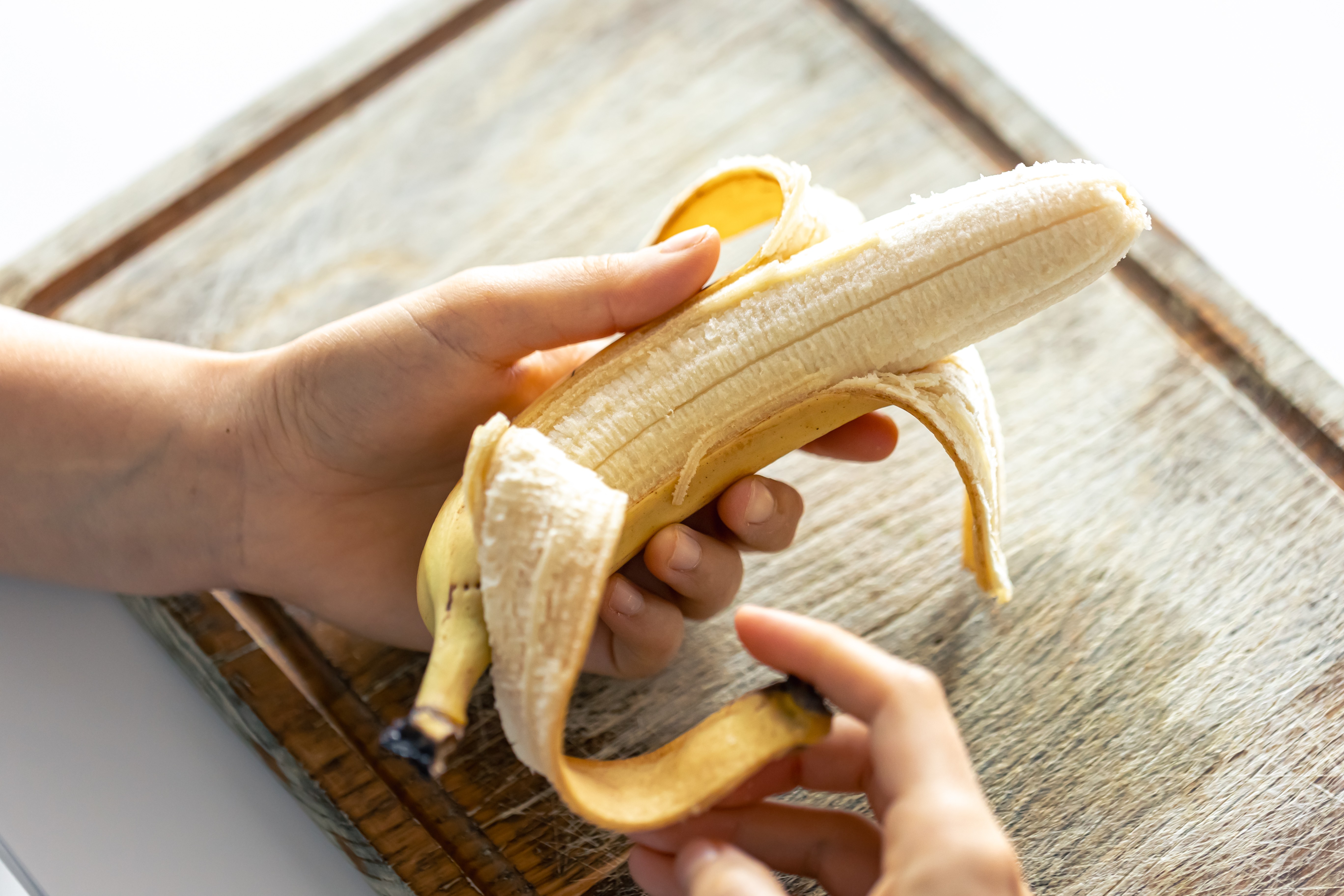 Por que você deveria estar batendo casca de banana e água no seu liquidificador - QTU Questões do Universo