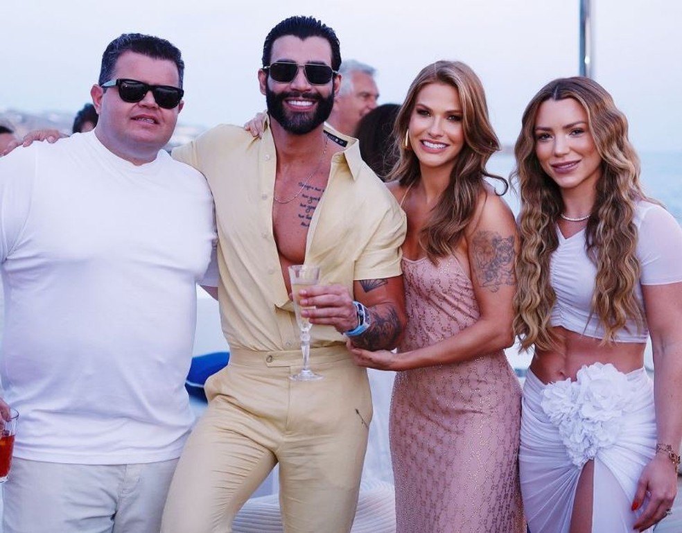 Aislla Rocha no aniversário de Gusttavo Lima na Grécia — Foto: rep/ instagram