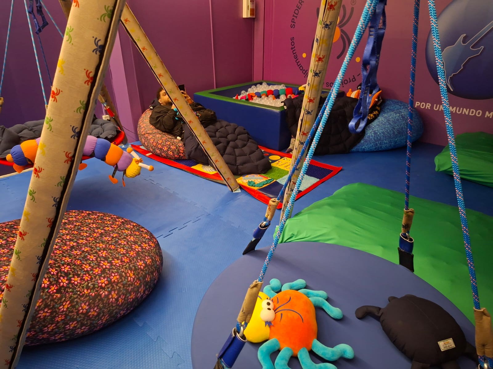 Rock in Rio para todos: central de acessibilidade e sala sensorial garantem acolhimento na Cidade do Rock