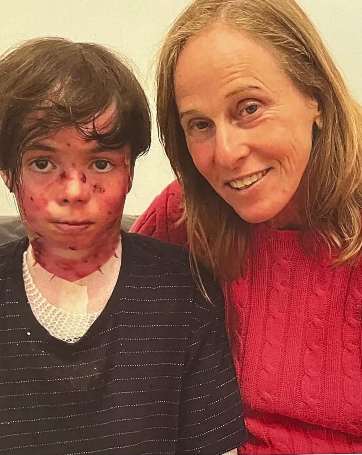 Deborah Colker se despede emocionantemente do neto Theo Colker, guerreiro contra a doença rara