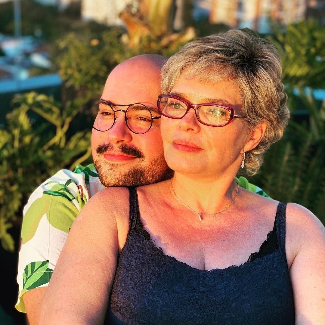 Tiago Abravanel com a mãe, Cintia — Foto: Reprodução/Instagram
