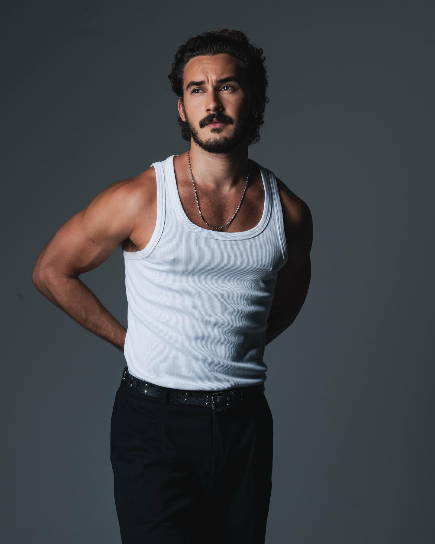 Aos 25 anos, Filipe Bragança será o galã da nova novela das 23h