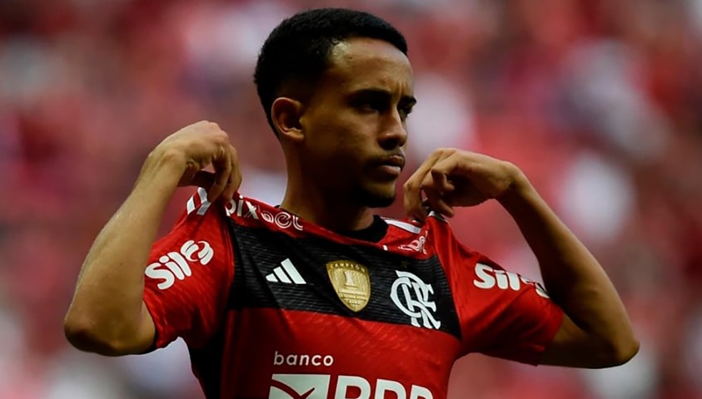 O meia Matheus Gonçalves, de 17 anos, do Flamengo — Foto: Divulgação / Flamengo