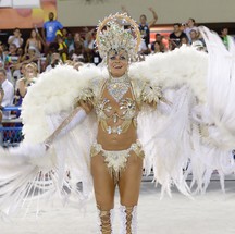 Ângela Bismarchi no Império Serrano em 2015 — Foto: Agência O Globo