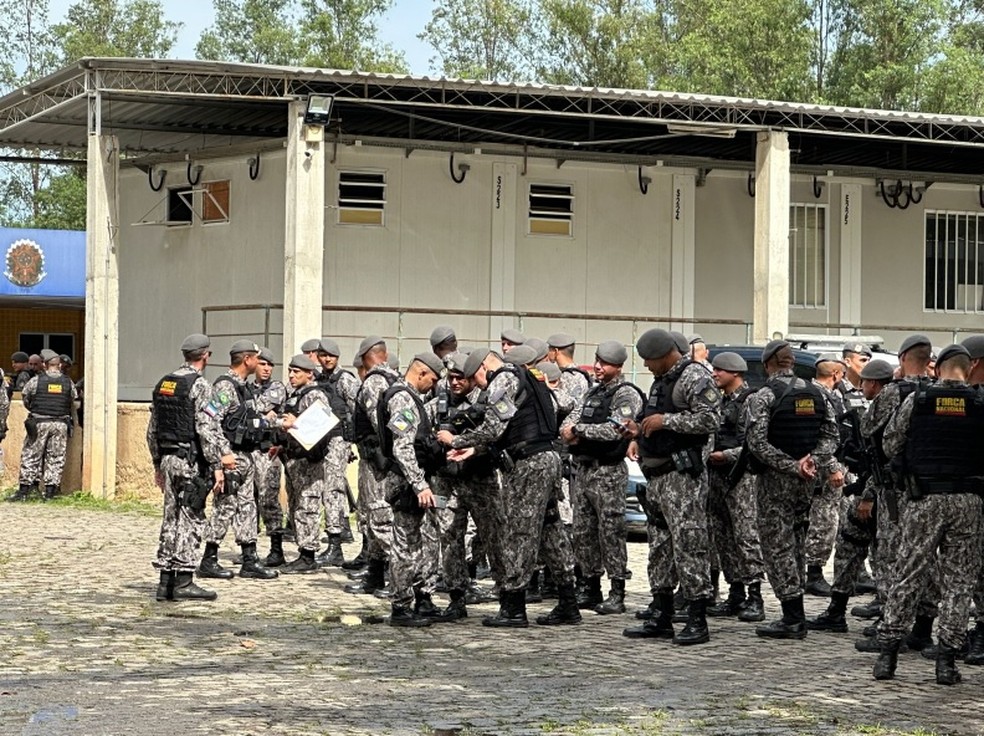 Agentes da Força Nacional ocuparão pontos estratégicos do Rio — Foto: Márcia Foletto