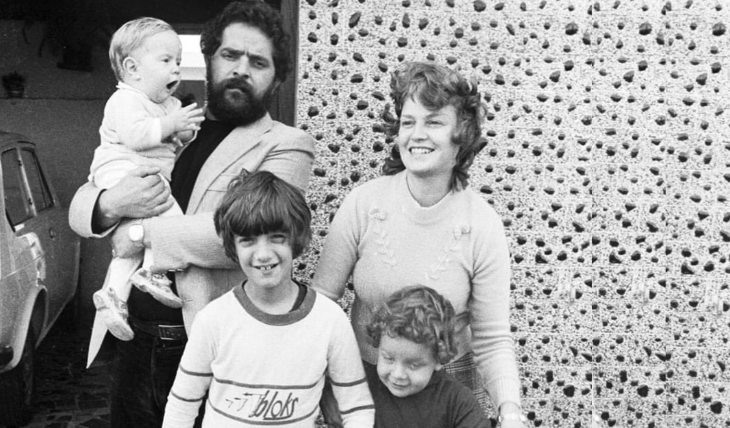 Lula, Marisa e filhos (Marcos Cláudio, Fábio Luiz, Sandro Luiz e Luiz Cláudio) na década de 1980 — Foto: Lula/@LulaOficial/X