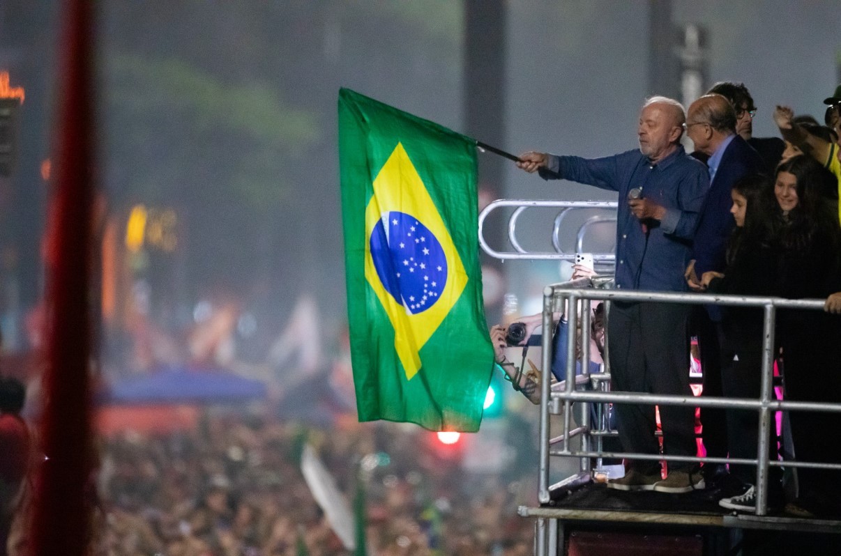 Coalizão entre Nordeste e grandes centros urbanos garantiu vitória de Lula no segundo turno