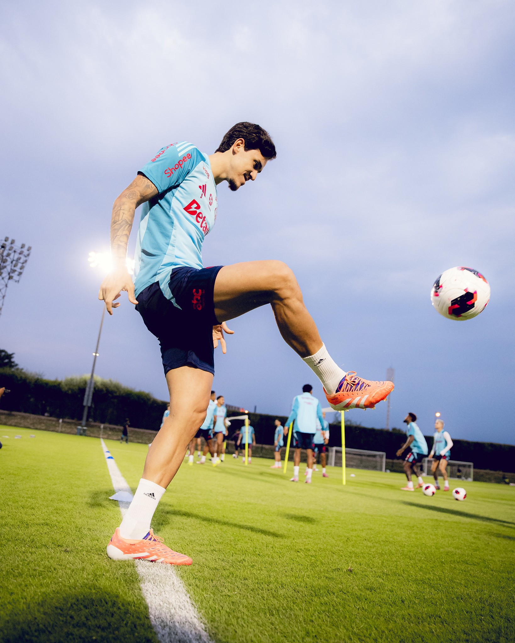 Estrela do Flamengo se recupera de lesão e pode jogar a final do Mundial