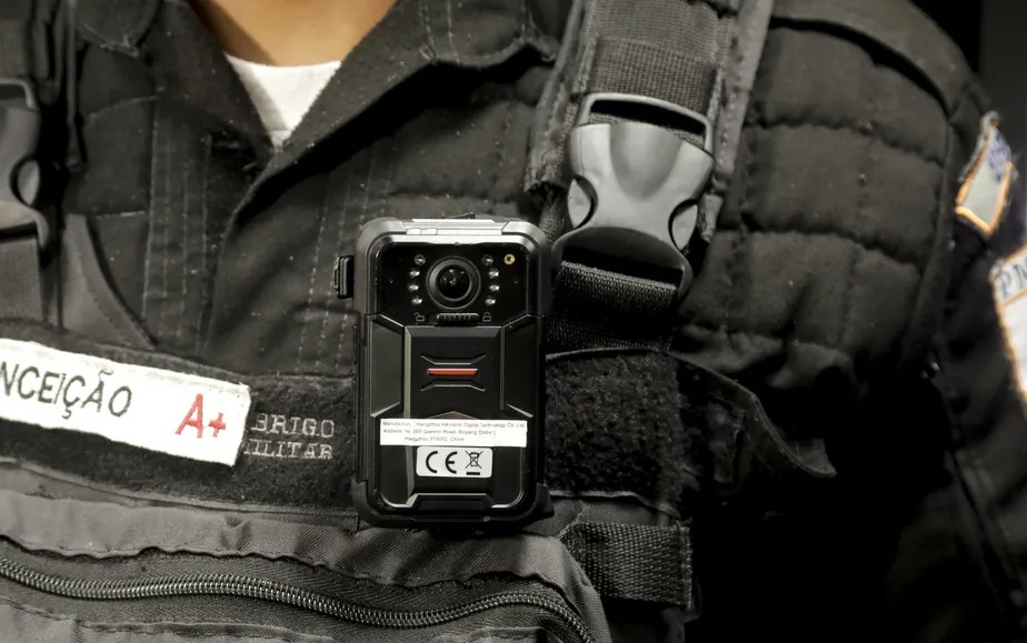 Governo do Rio deverá adquirir câmeras para policiais em março de 2027