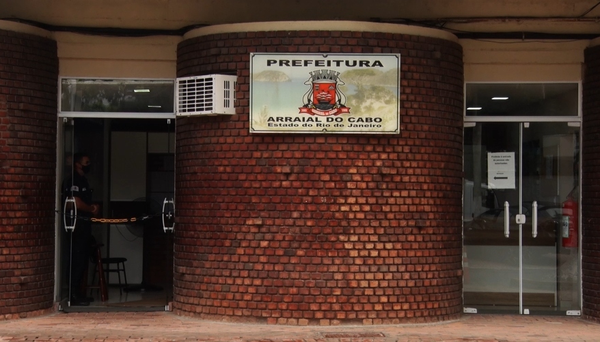 Prefeitura de Arraial do Cabo abre edital para concurso com 73 vagas