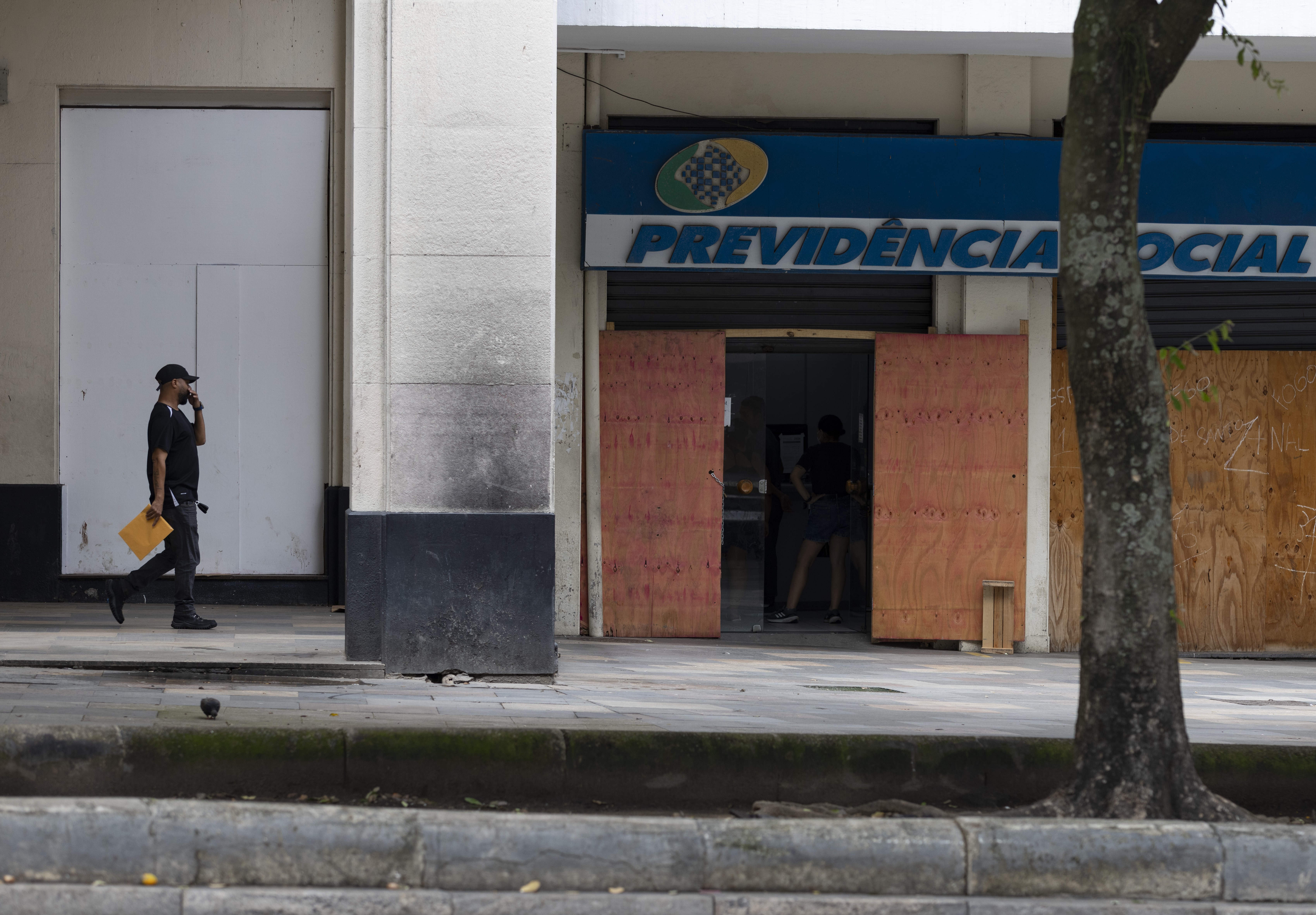 Fenasps alerta servidores do INSS sobre prazo para desligamento do PGD